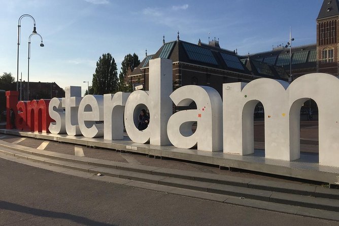 Private Amsterdam Departure Transfer to AMS Schiphol Airport - Why this AMS transfer works when you want less airport stress