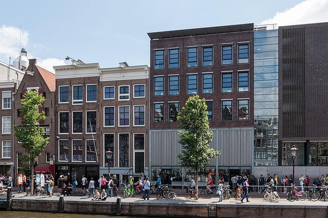 Private Amsterdam WW2 walking tour - Portuguese Synagogue: Jewish Amsterdam before the catastrophe