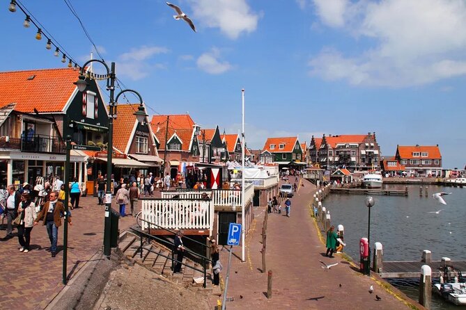 Private Countryside Tour From Amsterdam - Zaanse Schans: windmills and green wooden houses you can browse at your own speed