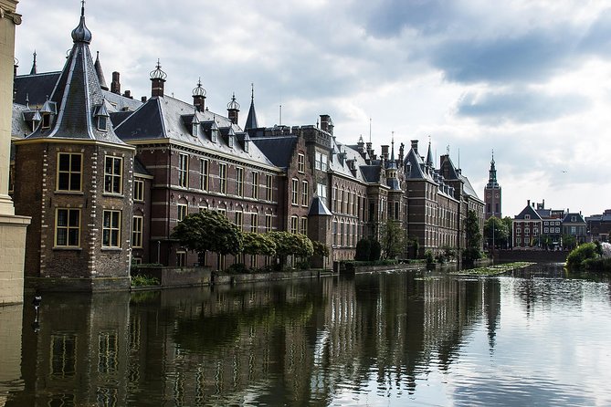 Private Day Trip from Amsterdam to Rotterdam and the Hague - Who should book this day trip