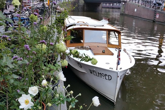 Private Guided Historic Amsterdam Canal Cruise in a Salon Boat - Getting to Prinsengracht 377 and Boarding Without Stress