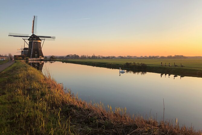 Private tour from Amsterdam, windmills, clogs & cheese.. - Volendam: A Harbor Stop for Seafood Bites and Easy Walking