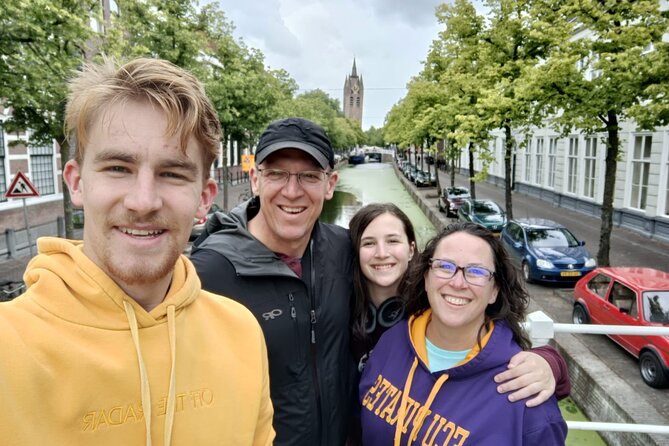 Private Tour of Delft + Visit to Delft Blue Museum & Factory - Starting in Markt and the New Church stop