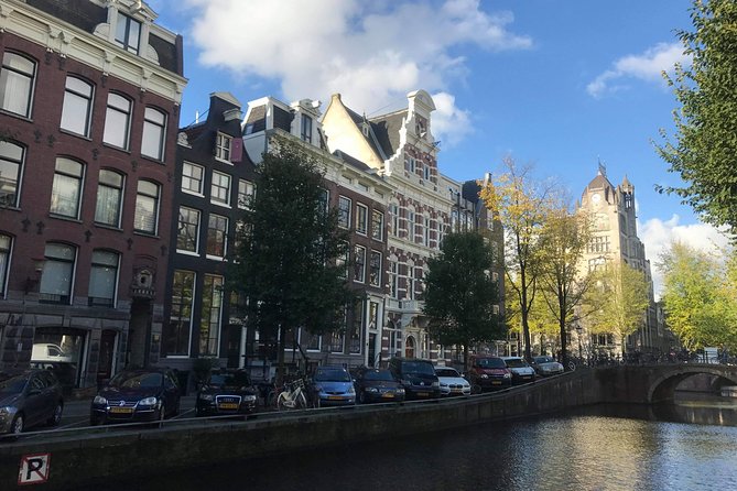 Private tour: Your own Amsterdam: walk through the old city - Nieuwmarkt and De Waag: family leisure time, myths, and the human side of science