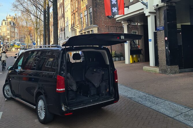 Private Transfer from/to Amsterdam Airport Schiphol - The Most Common Confusion: Arrivals vs. Departure Pickup