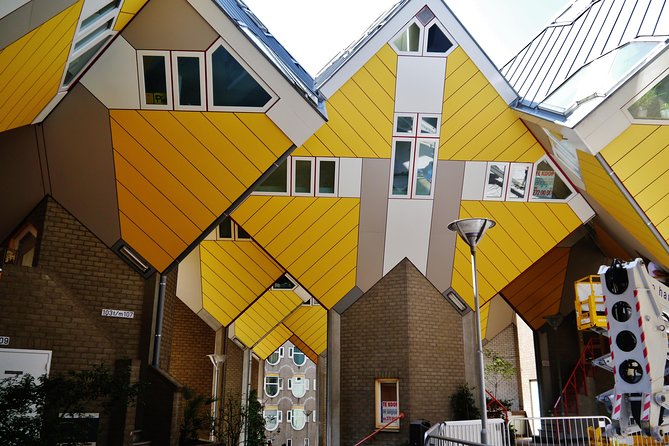 Private Walking Food Tour of Rotterdam - Kruiskade and Chinatown: the multicultural streets where food culture fits
