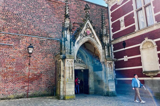 Private Walking Tour in Utrecht - Pandhof: the monastery garden pocket where the pace drops