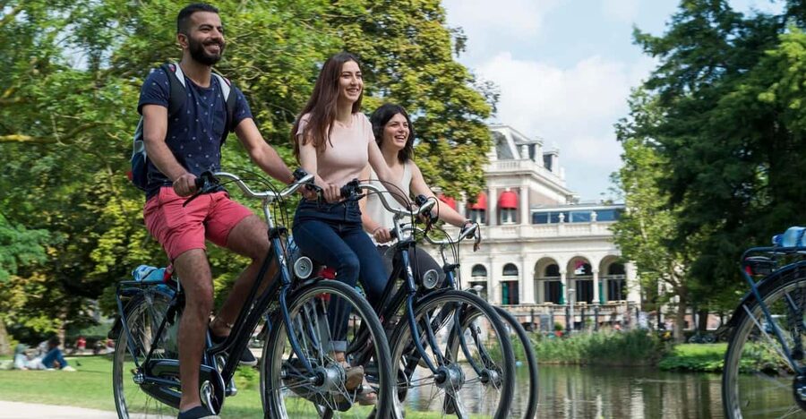 Rent a bike in Amsterdam | 1, 2, 3+ hours - What the Bike Is Like: Light City Comfort With 3 Gears