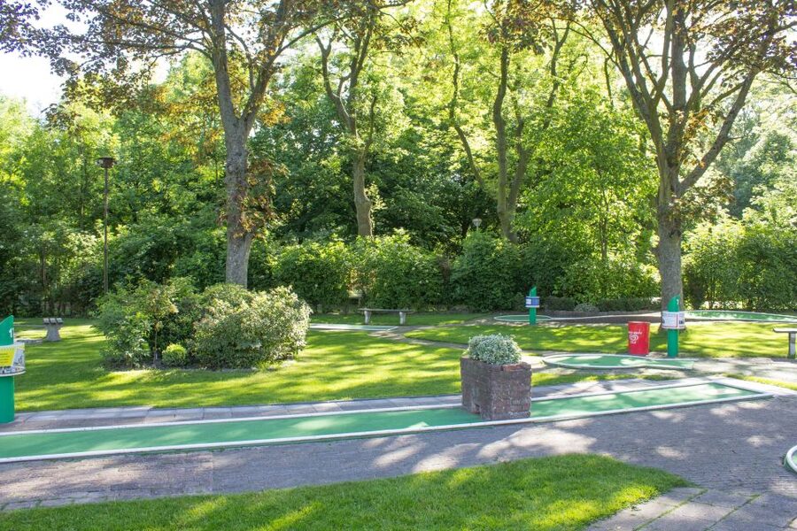 Rotterdam: 18-Hole Mini-Golf Game - Key things to know before you play Euromast Park mini-golf