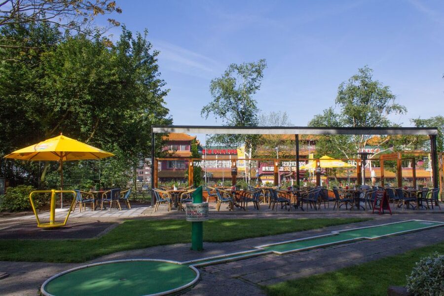 Rotterdam: 18-Hole Mini-Golf Game - Finding the course near Euromast tower (and keeping it simple)