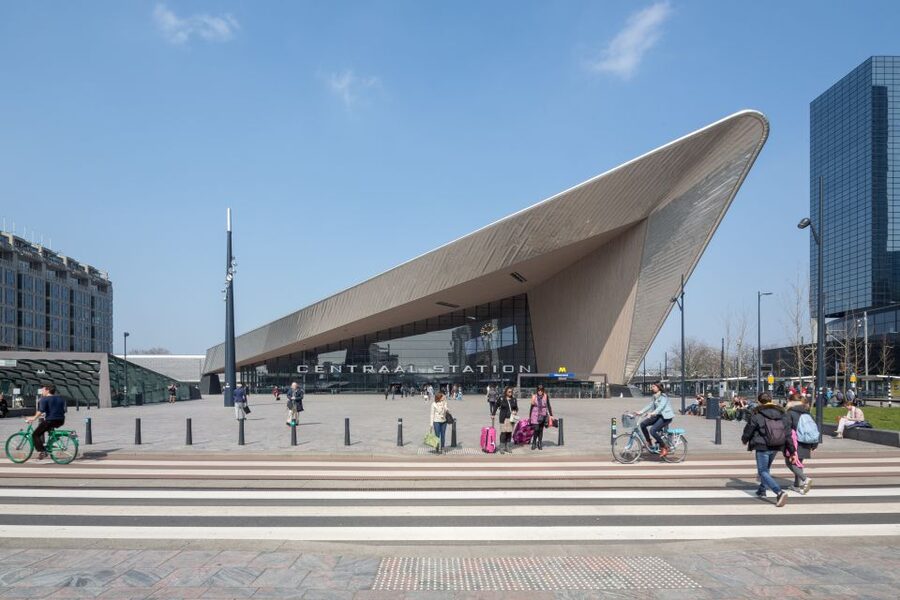 Rotterdam: Architectural Highlights Guided Walking Tour - What your architect guide adds, plus real-world group tips