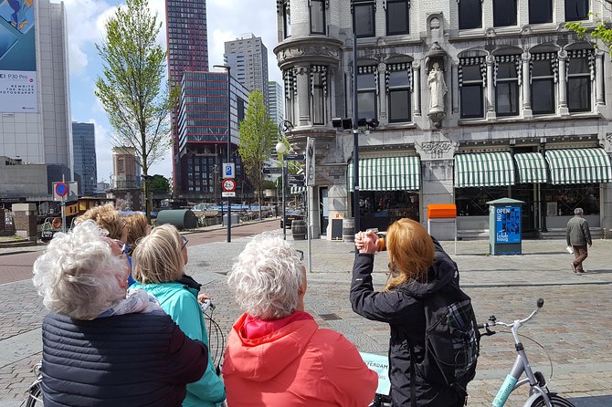 Rotterdam Bike Tour - all the Highlights - Stops 1 and 2: cube houses and Markthal inside the market