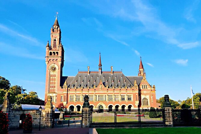 Rotterdam, Delft, The Hague Day Tour Incl. Madurodam/Royal Delft - Delft on the Markt: Royal Delft factory and city center quick hits