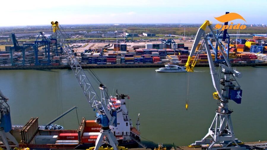 Rotterdam: Harbor Sightseeing Cruise - Onboard comfort: modern boat, good sightlines, and clear audio