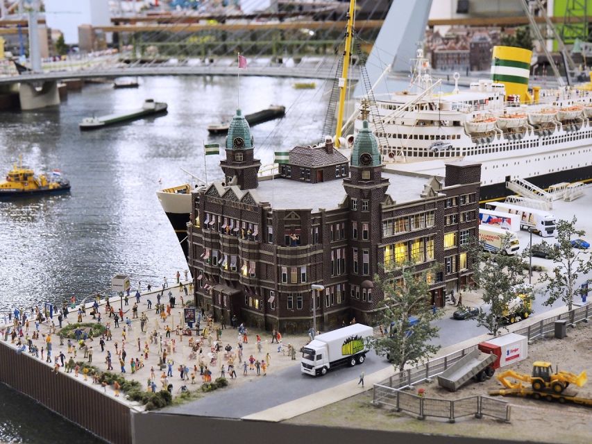 Rotterdam: Miniworld Rotterdam Entry Ticket - Rotterdam up close: port life, trains, and famous buildings
