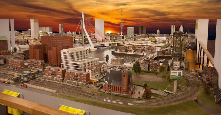 Rotterdam: Miniworld Rotterdam Entry Ticket - Great Britain section: from Dover cliffs to Scottish Highlands