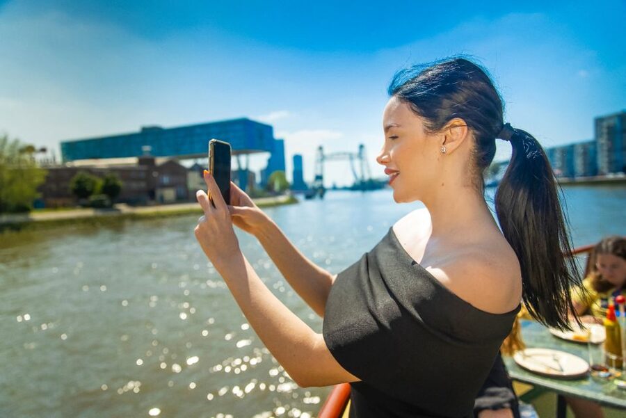 Rotterdam: Pancake Cruise - The 75-minute flow: eat early, look often