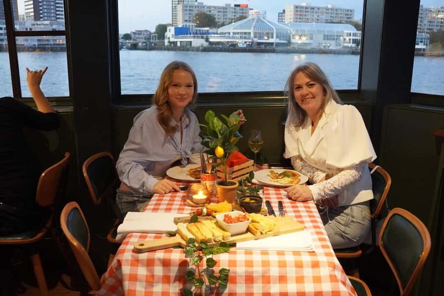 Rotterdam: Pizza Cruise - Key highlights at a glance