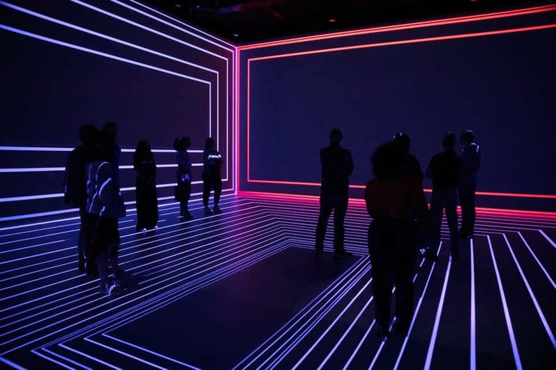 Rotterdam: "Remastered" Digital Art Audiovisual Experience - Tips for Dark Floors, Flashing Lights, and Rotterdam Crowds