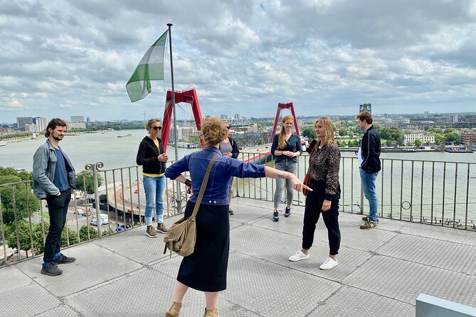 Rotterdam Rooftop tour - Stop 2: Hofbogen and the long rooftop park made from old tracks