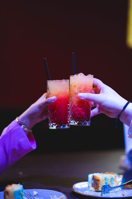 Rotterdam: Summer Cocktail Cruise - Key Points at a Glance