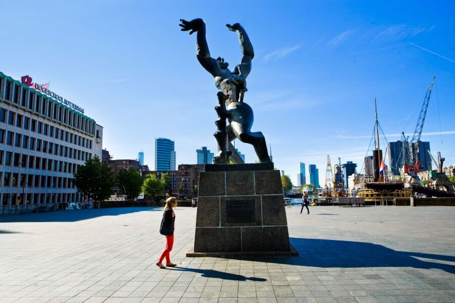 Rotterdam Walking Tour and Harbor Cruise - From Streets to Water: The 75-Minute Rotterdam Harbor Cruise
