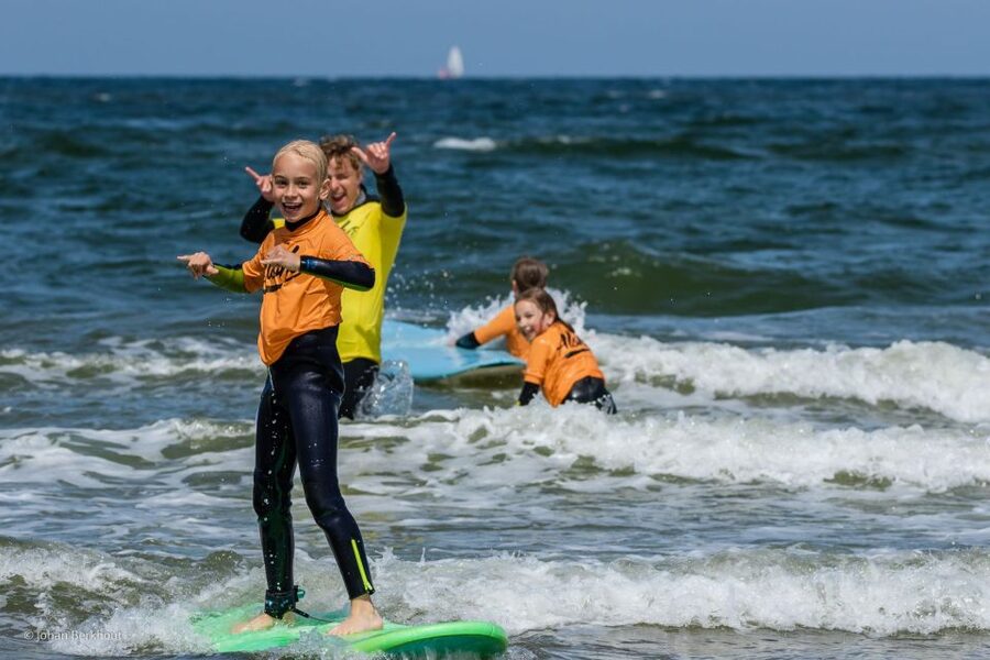 Scheveningen Beach: 1,5-Hour Surf Experience for Adults - The real experience outcome: confidence you feel after you’re off the water