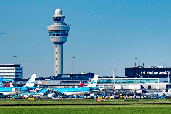 Schiphol Amsterdam Airport Private Arrival Transfer - Comfortable ride basics, Wi-Fi and luggage help