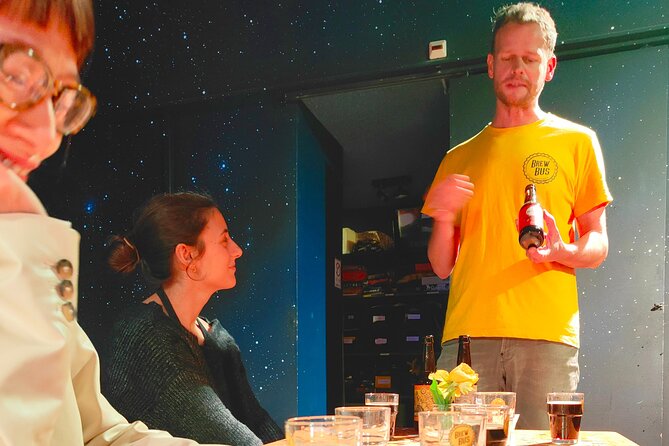 Skipping Lines & Sipping Beers: A History Tour of Amsterdam - Canal Views and Old Neighborhood Atmosphere Between Tastings
