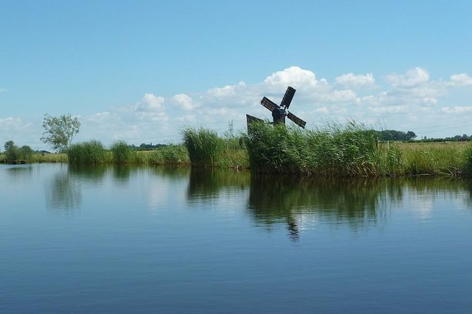 Small-Group Guided Sunset Canoe Tour in Waterland with Dinner - Getting out of Amsterdam: Termini 25 and the public transport rhythm