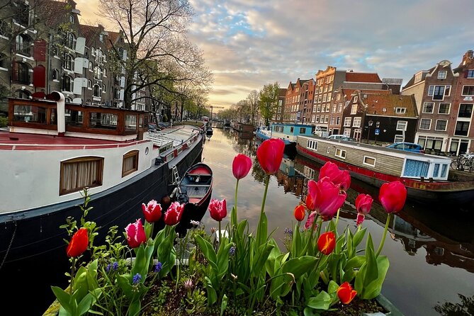 Small Group Walking Tour in Amsterdam with Friendly and Fun Guide - Jordaan: The Quiet Streets Where You Can Reset Your Head