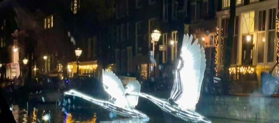 Smoke & Boat Amsterdam - The Official 420 Canal Cruise - Key things to know before you board