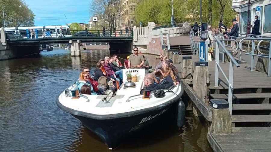 Smoke & Boat Amsterdam - The Official 420 Canal Cruise - Who This Tour Fits Best, and Who Might Skip It