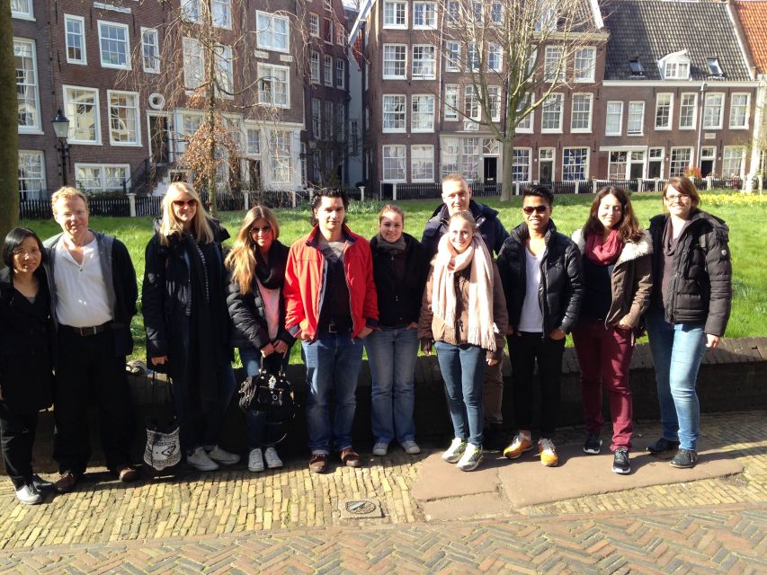 Sprechen Sie Gras? German Tour of Amsterdam's Coffeeshops - Begijnhof Courtyard Break: Quiet Historic Views Between Cannabis Stops