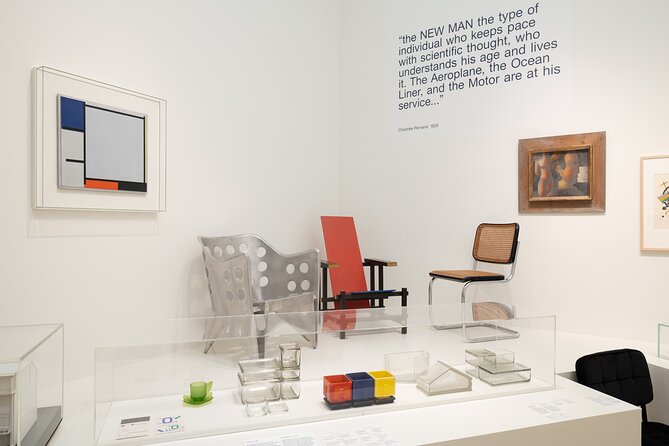 Stedelijk Museum Amsterdam: Modern and Contemporary Art - Contemporary works that make the visit feel big