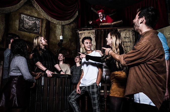 The Amsterdam Dungeon Entrance Ticket - Inside the show: how the walkthrough keeps the pace