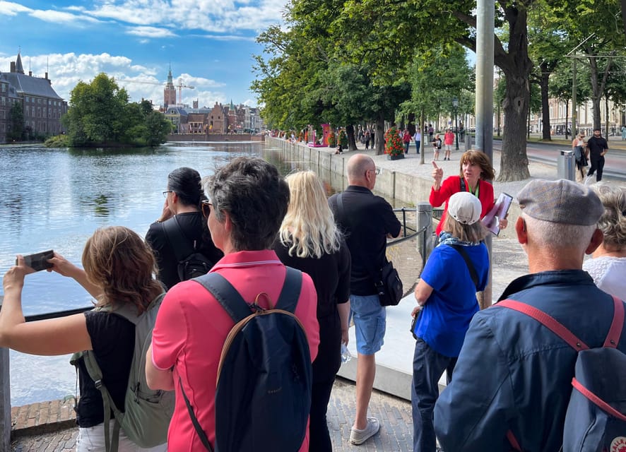 The Hague: City Walking Tour - Hofvijver and Lange Voorhout: the walk gets cinematic in the best way