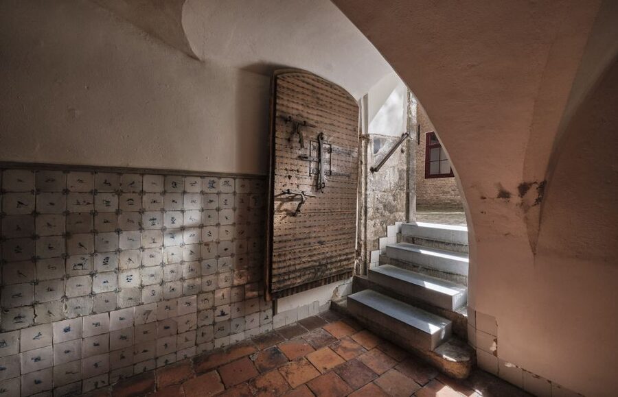 The Hague: Prison Gate Museum - From 13th-century gateway to Hof van Holland justice