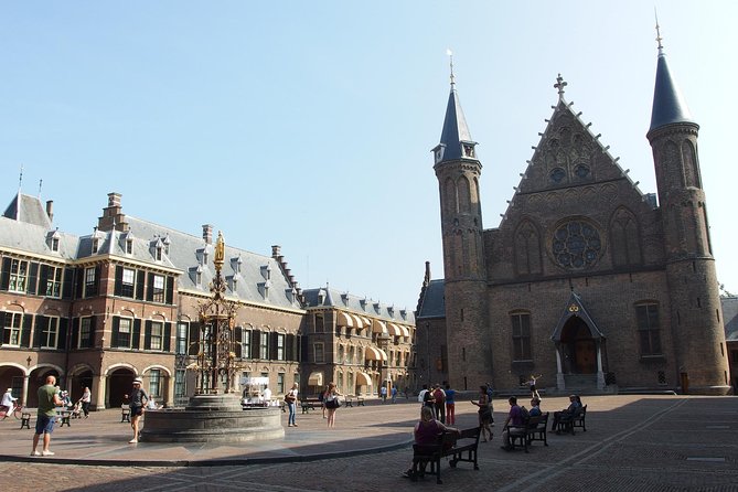 The Hague Private Walking Tour with a Local - How the Lokafyer model works (and how to get the best version)