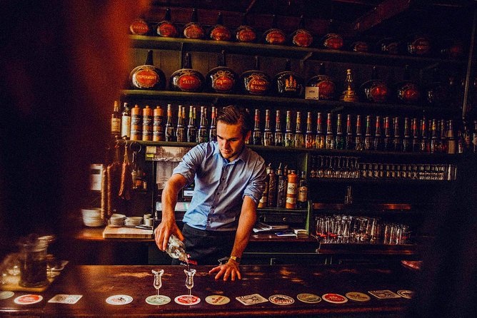 The Ultimate Craft Beer Adventure in Amsterdam! - Arendsnest: 52 Dutch craft beers on tap and smart pairing talk