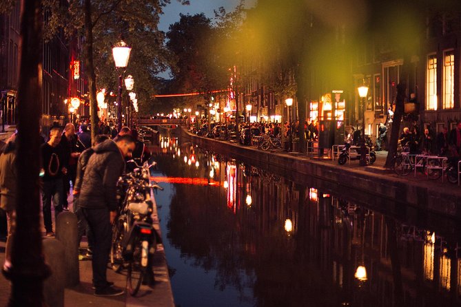 Treasures of Amsterdam: Coffeeshops & Red Light District Private Tour - Timing, Curfew, and How Much You Will See
