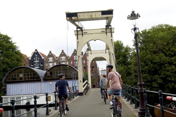 Urban Adventures Amsterdam Bike Tour, Graffiti and Magnet Fishing - Why This Amsterdam Bike Tour Works for Real People