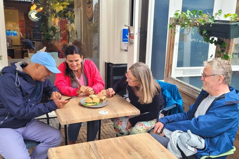 Utrecht Food Tour: 7 food stops and a fantastic local guide - Stop 2: Copper Branch for Familiar Comfort, Vegan Style