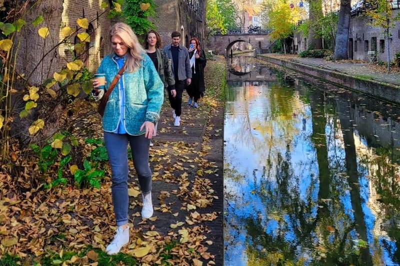Utrecht Food Tour: 7 food stops and a fantastic local guide - Stop 5: BROEI for a Deeper Flavor Hit