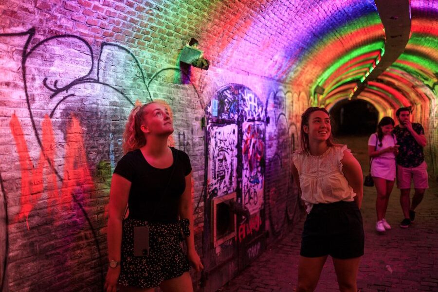 Utrecht: Guided Lumen Walking - Ganzenmarkt tunnel lights: follow the glowing line through the city