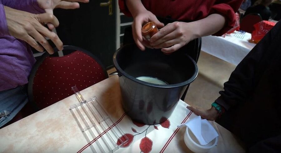 Volendam: 2.5-Hour Cheesemaking Workshop & Clog Making Tour - Should You Book This Tour?