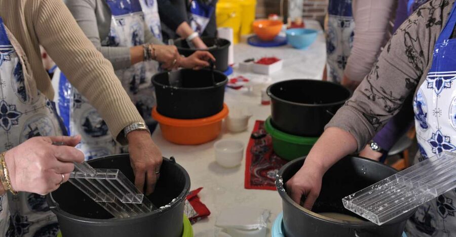 Volendam: 2.5-Hour Cheesemaking Workshop & Clog Making Tour - Taste Breaks: Gouda and Edam, Plus Stroopwafel and Dutch Fruit Wine