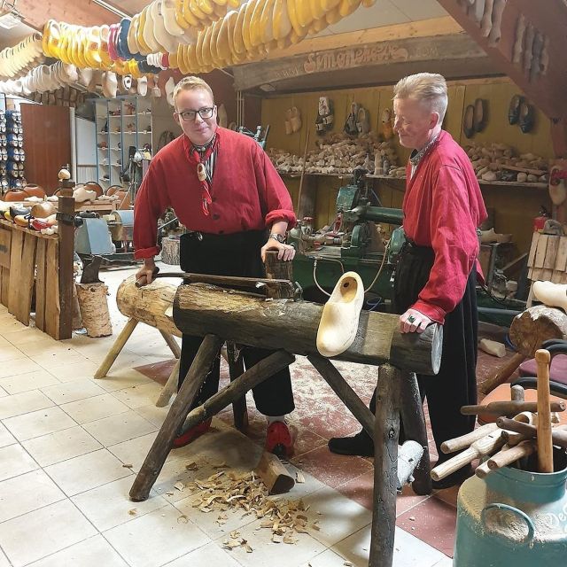 Volendam: 2-Hour Clogmaking Workshop and Cheese Tour - Price and Value: Is $91 for Two Hours a Smart Deal?