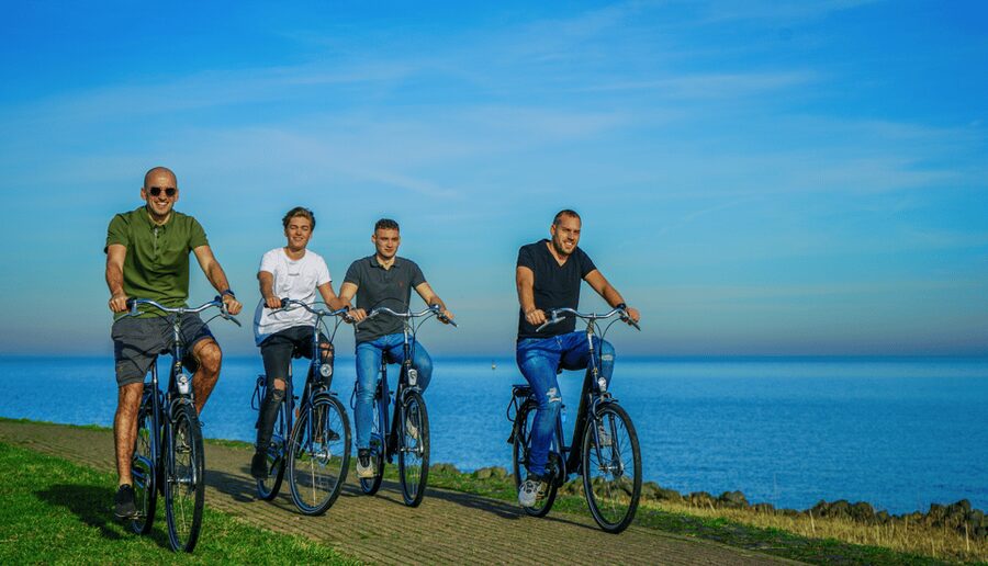 Volendam: Bike Rental including Highlights-Routes - Picking your route from Volendam: four distances, same Dutch feel