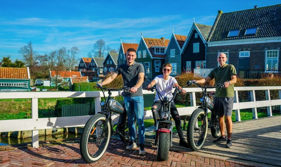 Volendam: E-Fatbike Rental - Monnickendam’s Old Center, Harbor Views, and Beer Brewery Break
